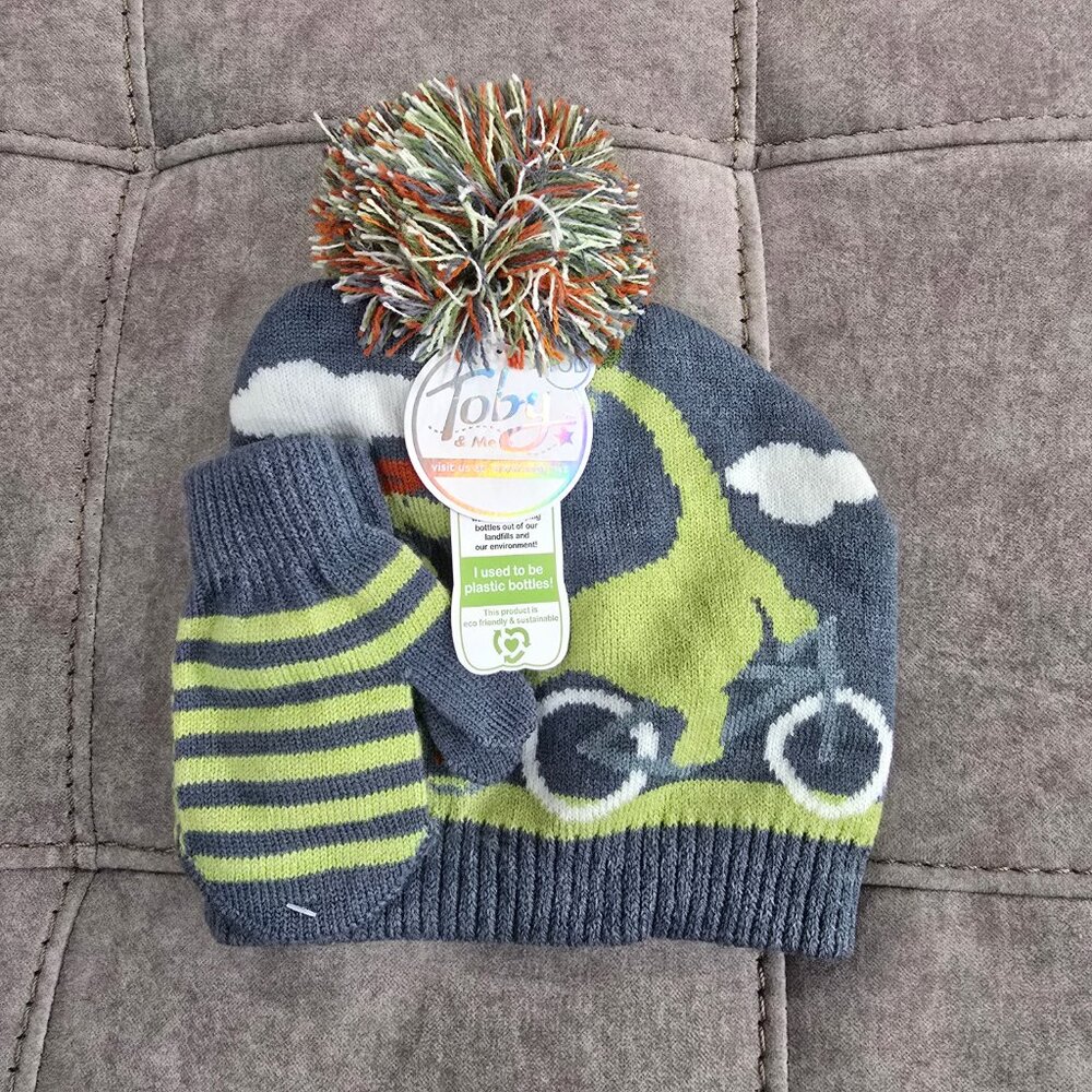 NWT Toby & Me Toddler Pom Hat and Mitten Set